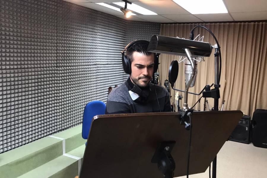 Miguel Chacón durante la grabación del CD “Cantos a San José”