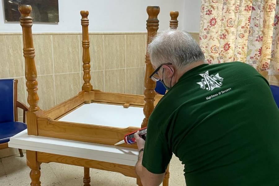 Lágrimas y Favores presente en el Cottolengo