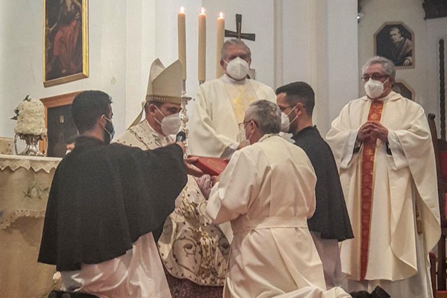 Visita Pastoral del Obispo de Málaga a la parroquia de San Juan Bautista, en Vélez-Málaga // F. TORRES