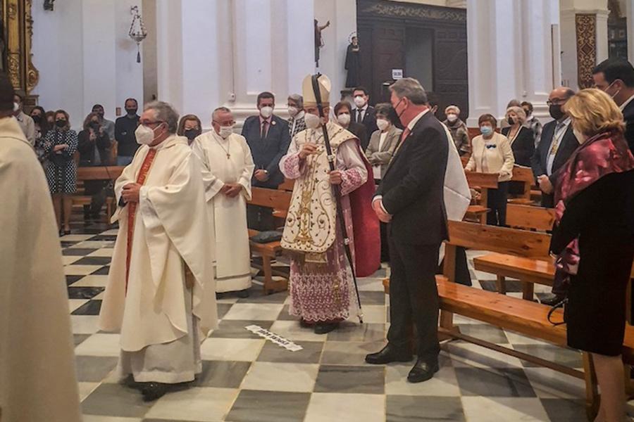 Visita Pastoral del Obispo de Málaga a la parroquia de San Juan Bautista, en Vélez-Málaga // F. TORRES