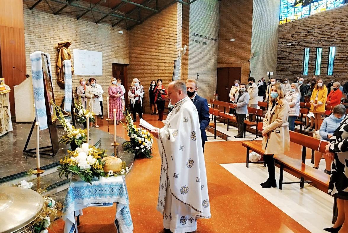 Los greco-católicos en Málaga celebran la Pascua