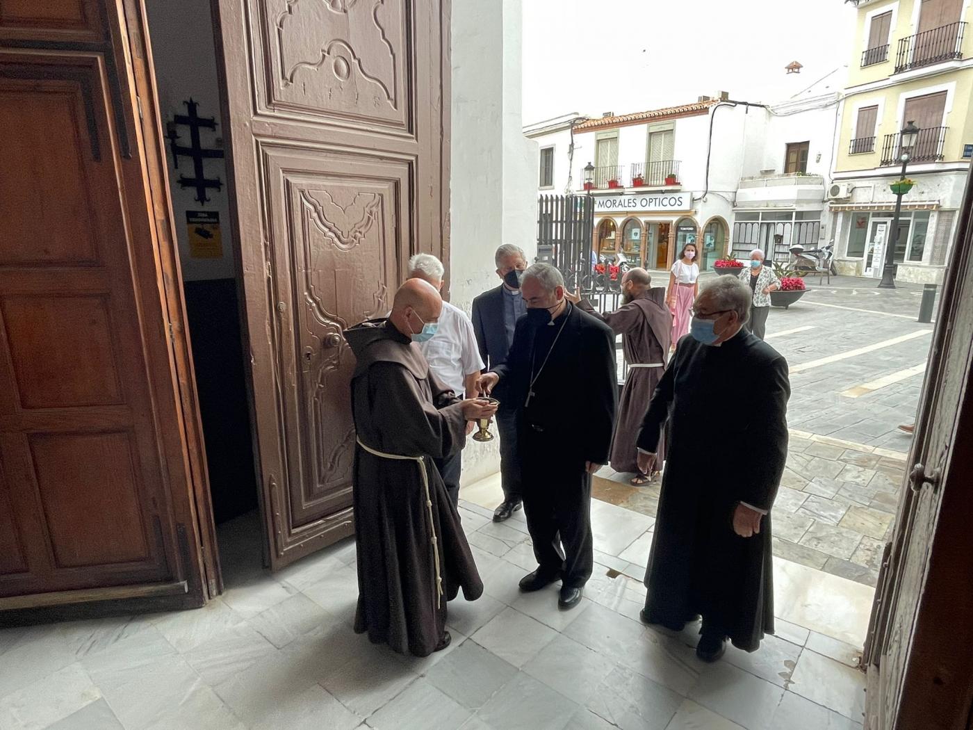 Visita Pastoral del Obispo de Málaga al Convento de San Francisco, en Vélez-Málaga