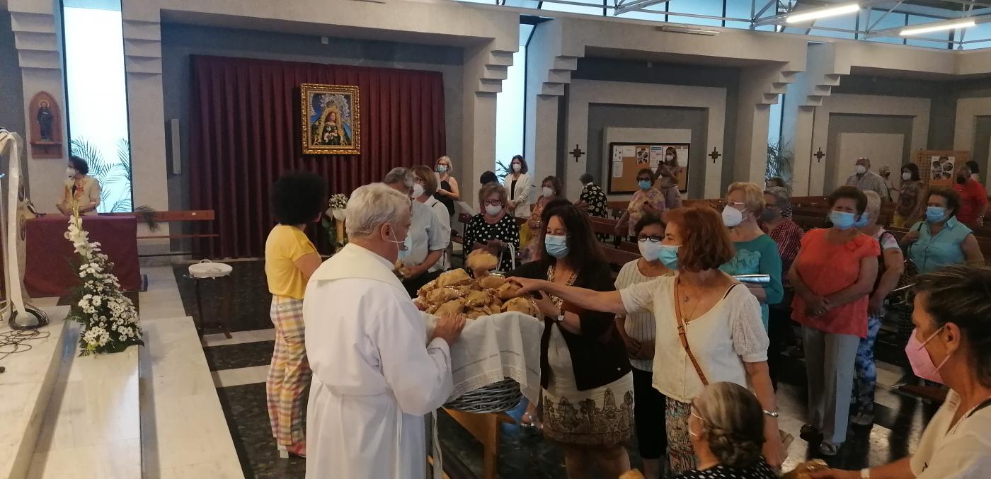 Visita Pastoral del Sr. Obispo a la parroquia de San Antonio de Padua, en Vélez-Málaga // A. REYES
