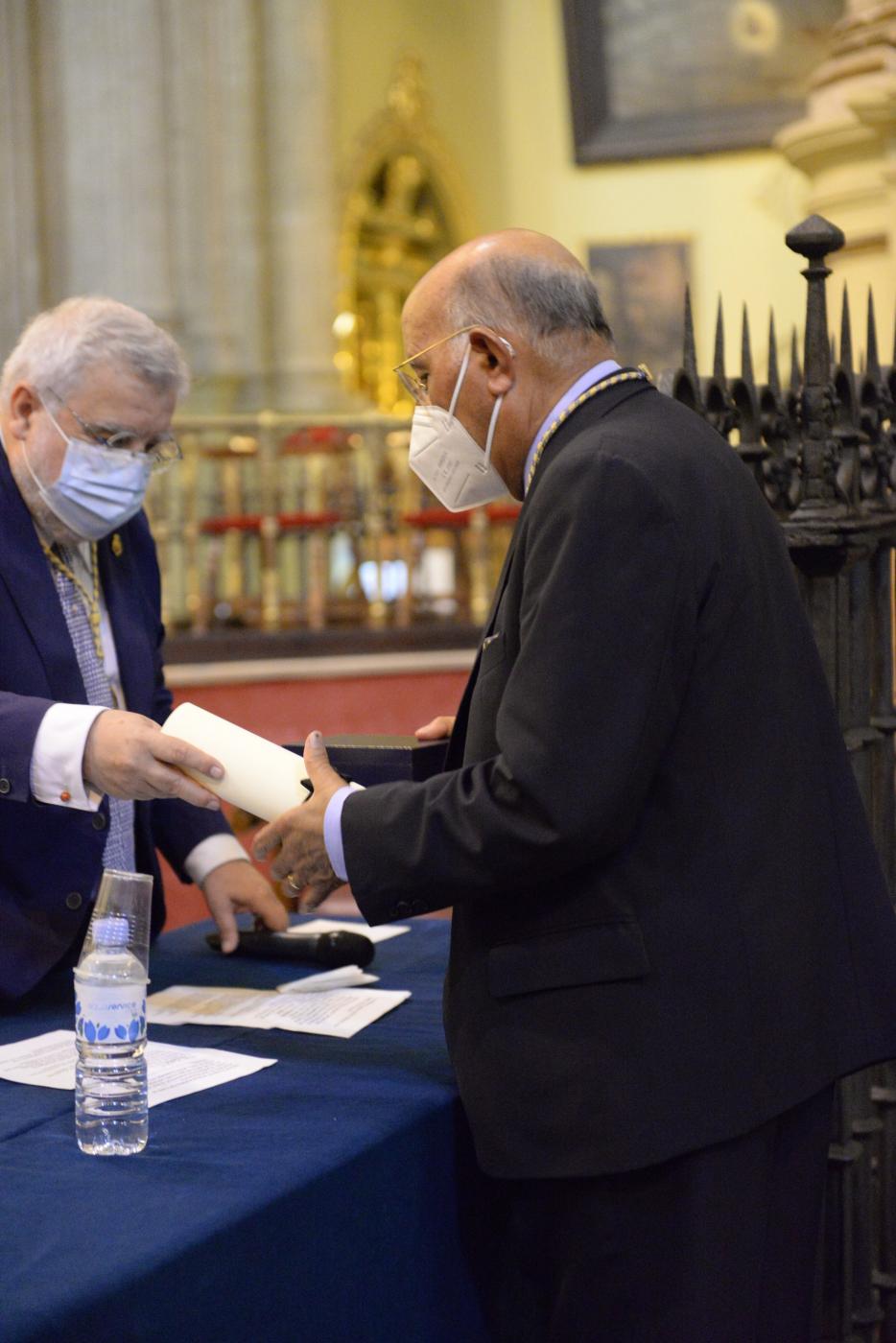 Toma de posesión de D. Adalberto Martínez Solaesa como miembro de la Academia de San Telmo // E. MARTÍNEZ
