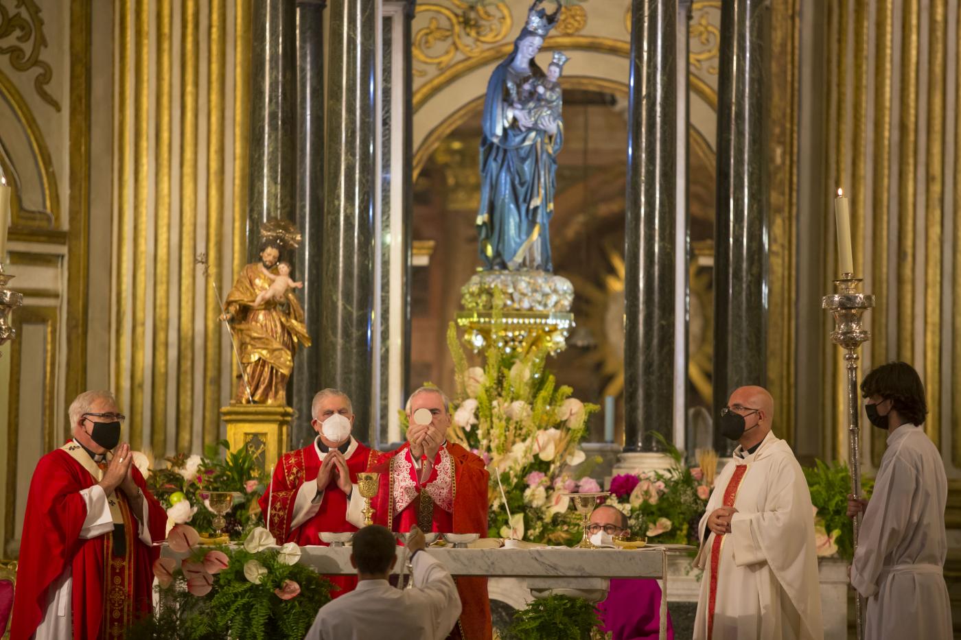 Solemne Eucaristía con motivo del 25 aniversario de la ordenación episcopal de D. Jesús Catalá // A. CABRERA
