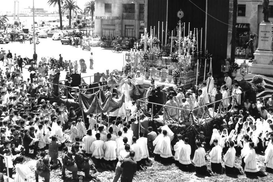 Celebración del Corpus Christi en 1965