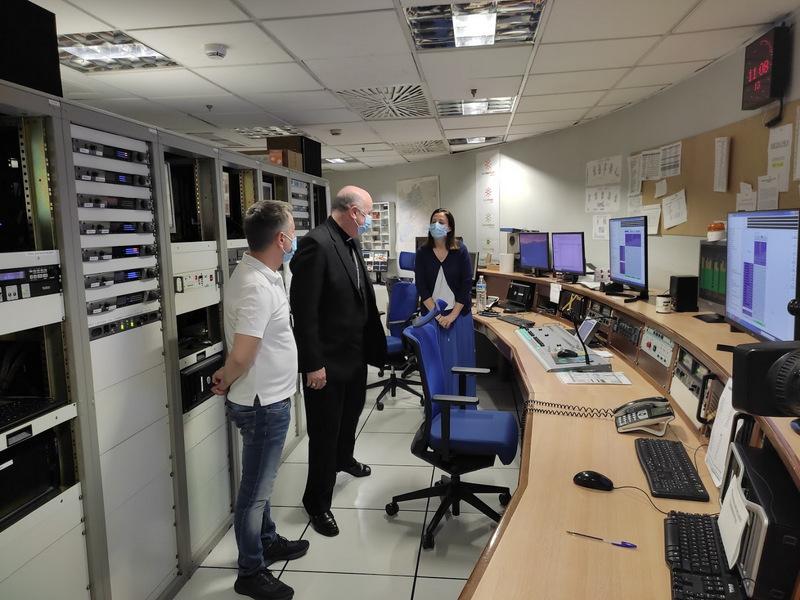 La Asamblea de Obispos del Sur y la RTVA firman un convenio de colaboración