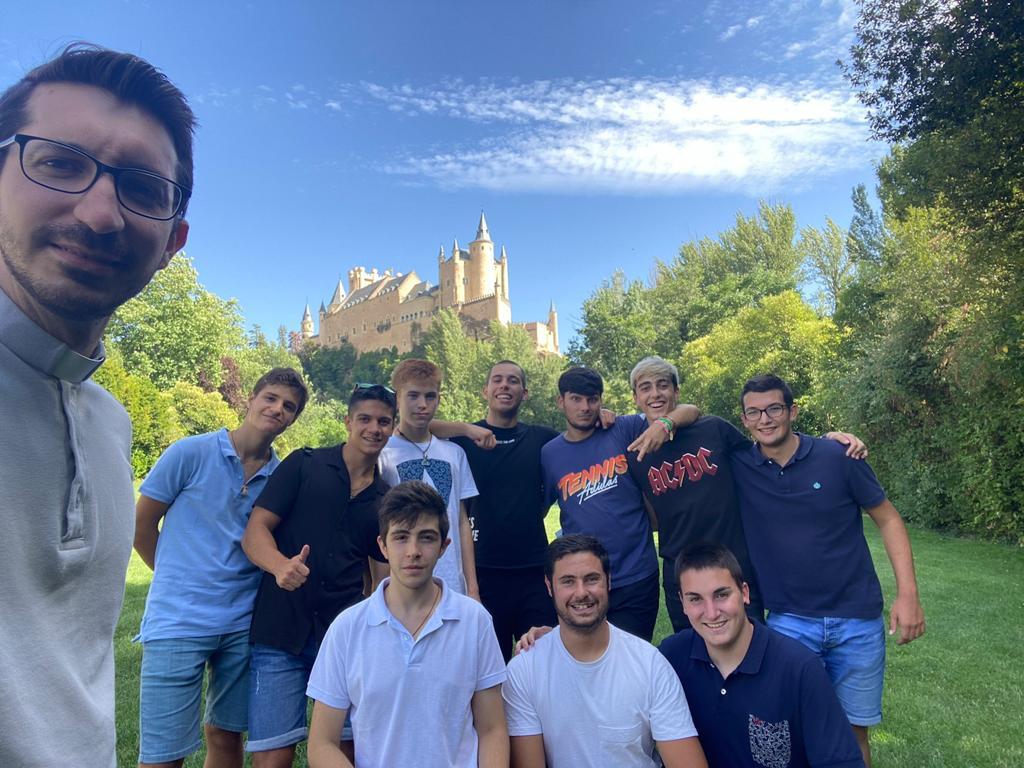 El Menor retoma el curso caminando tras las huellas de Jesús