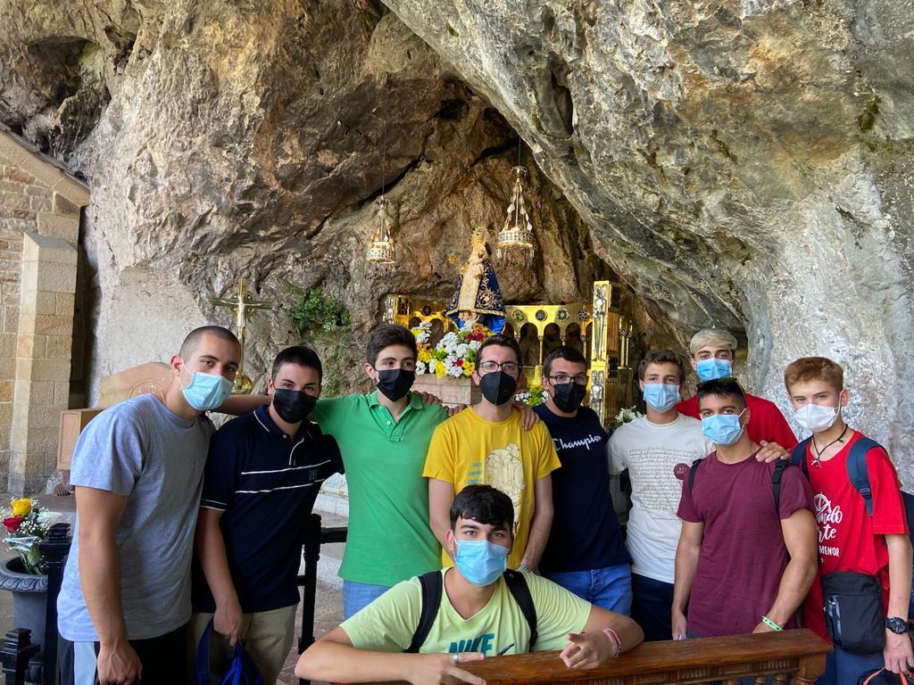 El Seminario Menor peregrina Buscando el norte