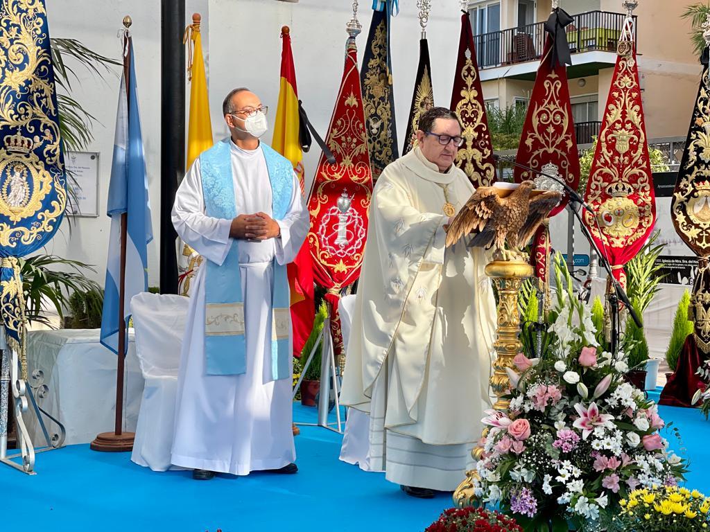 Misa en el día de Ntra. Sra. del Rosario, patrona de Fuengirola