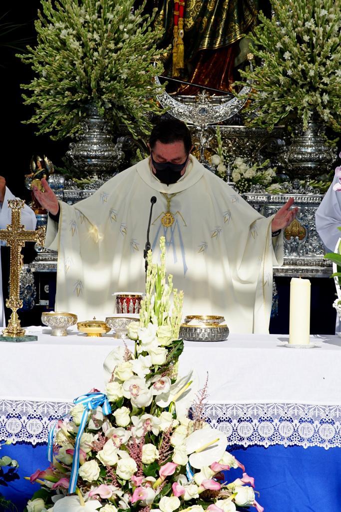 Misa en el día de Ntra. Sra. del Rosario, patrona de Fuengirola