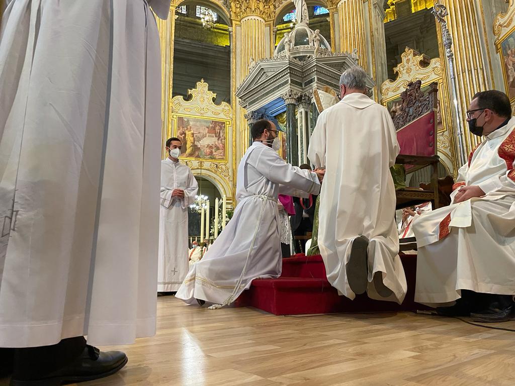 Ordenación diaconal de Aaron Benzaquen, Santiago Bremermann, Eduardo Muñoz, Rafael López y Juan Manuel Caracuel // E. LLAMAS