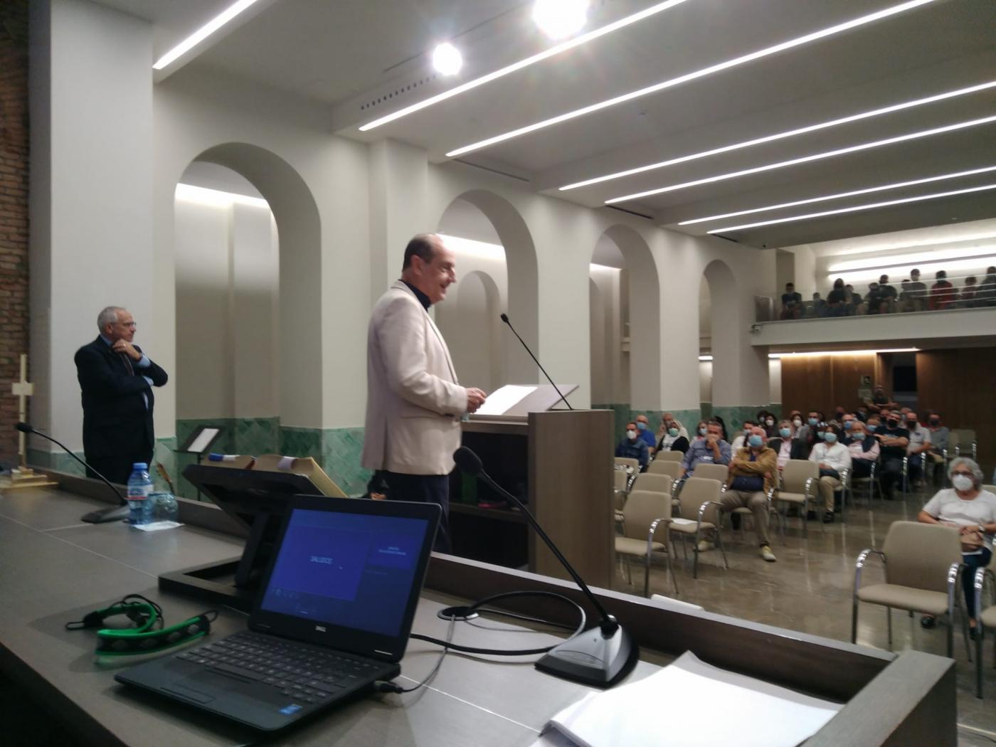 José Manuel Quero representando la fraternidad de pastores de Málaga