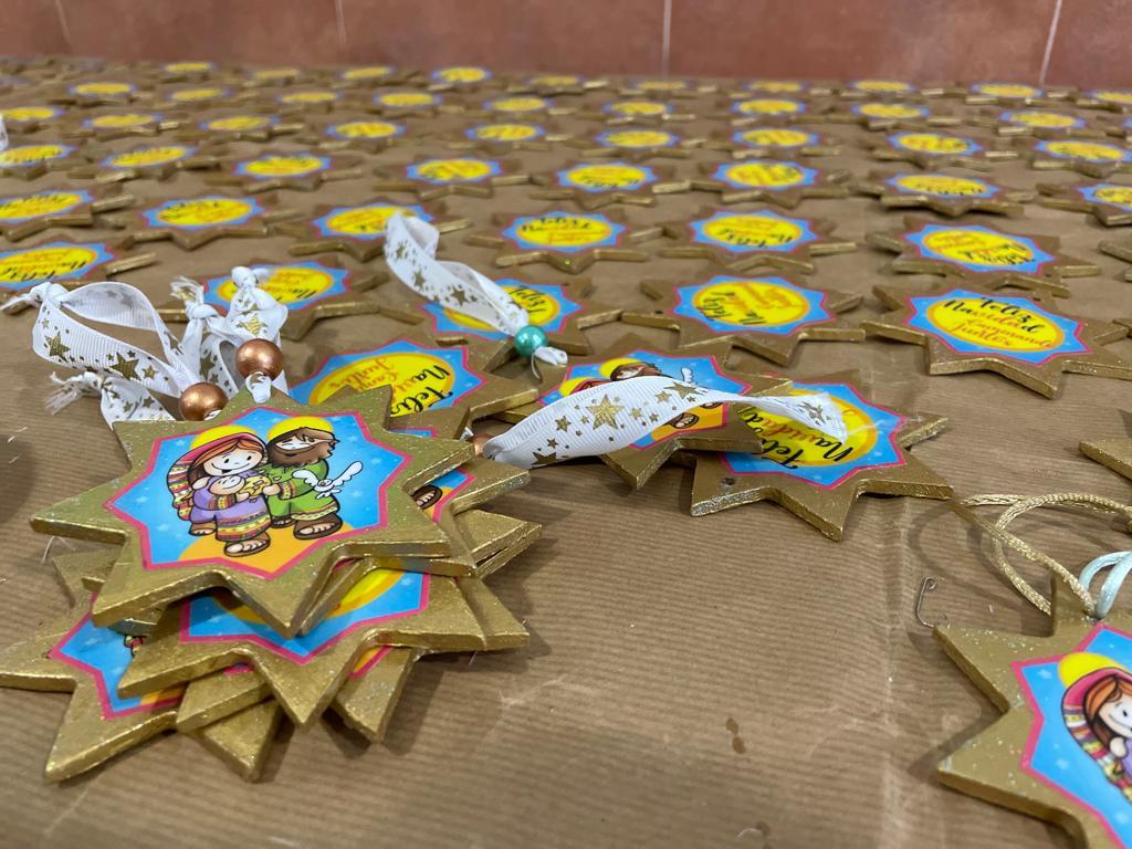 Taller Keli Majari trabajando en el Centro Mies, en en barrio de la Trinidad // E. LLAMAS