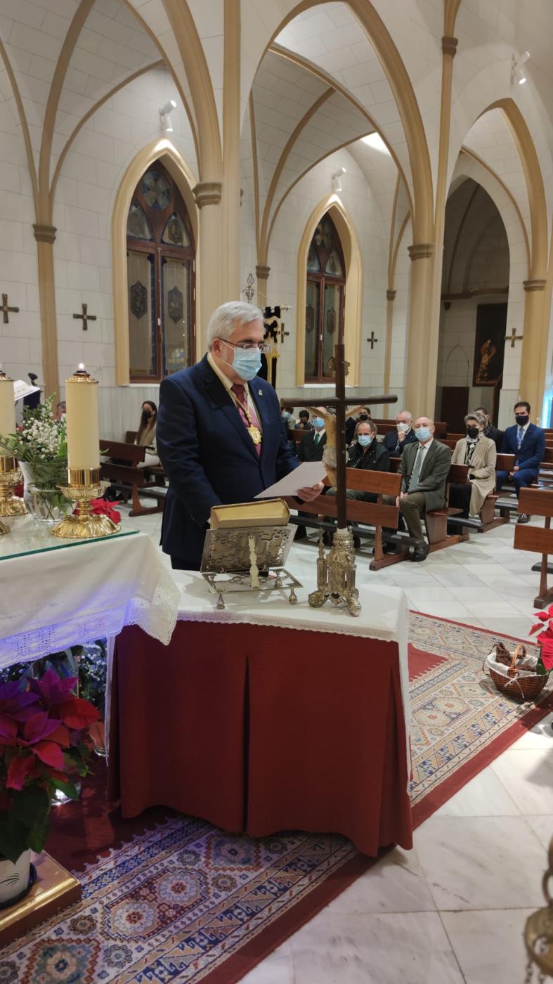 El Hermano Mayor y la Junta de Gobierno de la Cofradía Castrense juran sus cargos