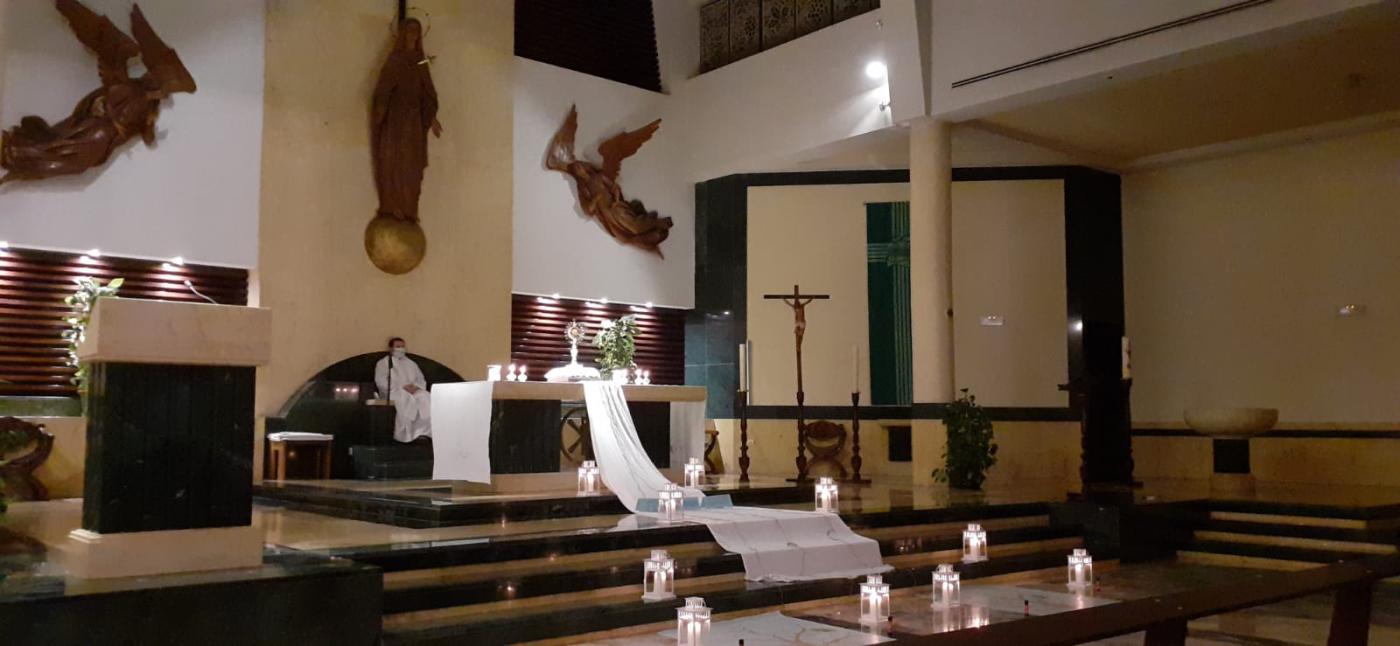 Los jóvenes están hoy convocados para orar ante el Santísimo