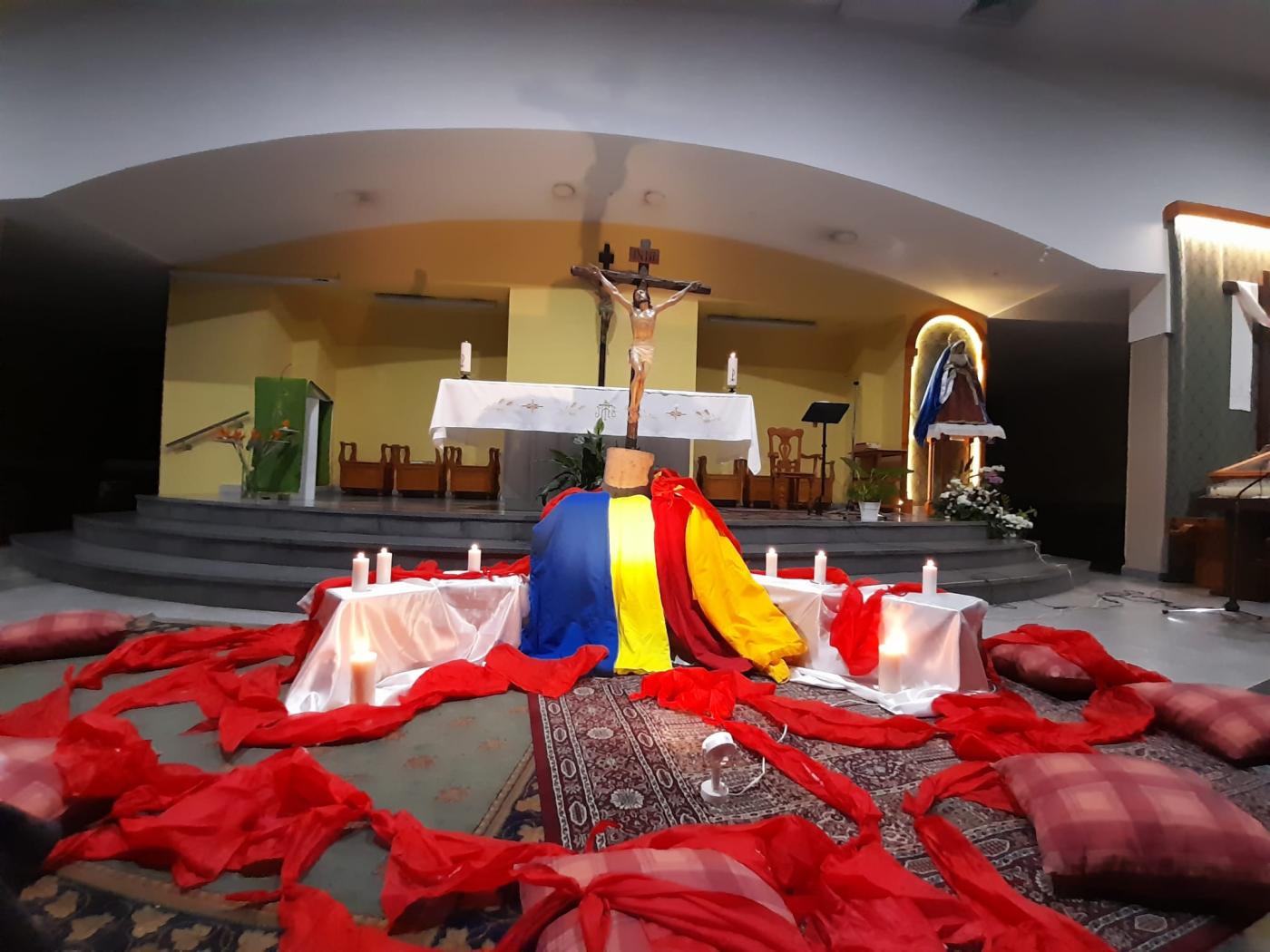 Igualeja, Benagalbón, Marbella, Cristo Rey, Santa Inés y Mijas-Costa se unen en oración por el fin de la guerra en Ucrania