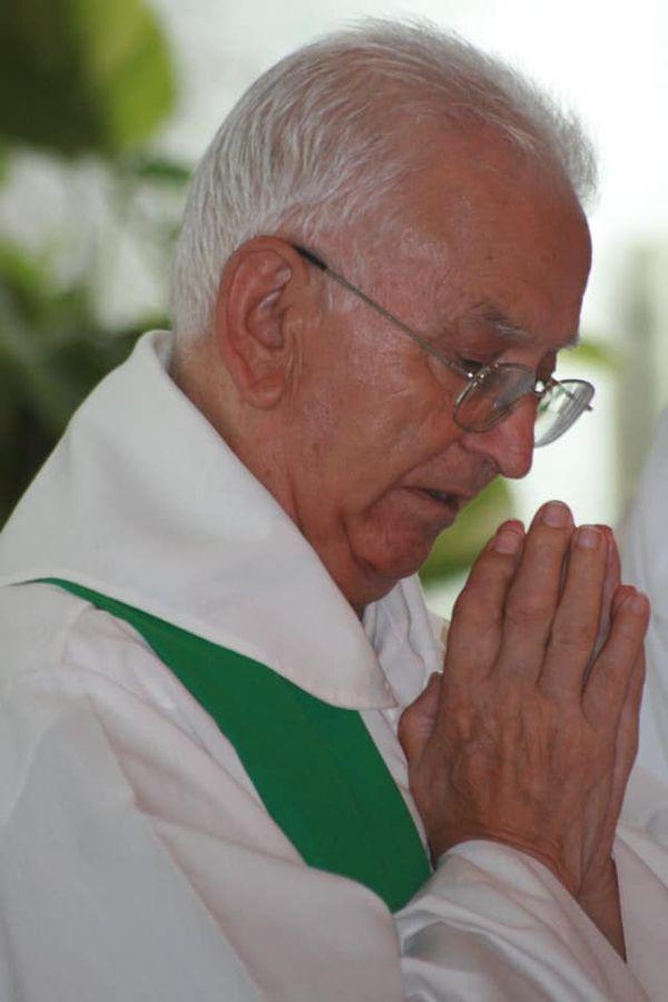 Semblanza de D. Salvador Villalobos