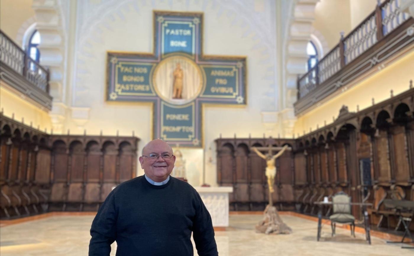 Francisco González en la capilla del Buen Pastor en el Seminario de Málaga// E. LLAMAS