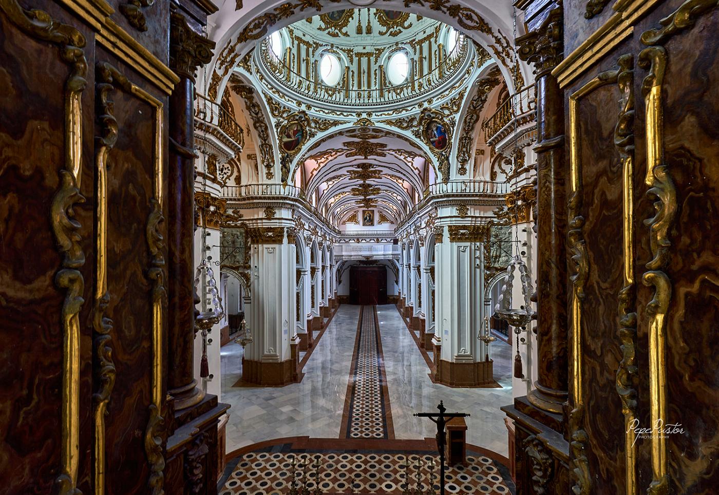 Nave Central de la Iglesia de los Santos Mártires Ciriaco y Paula