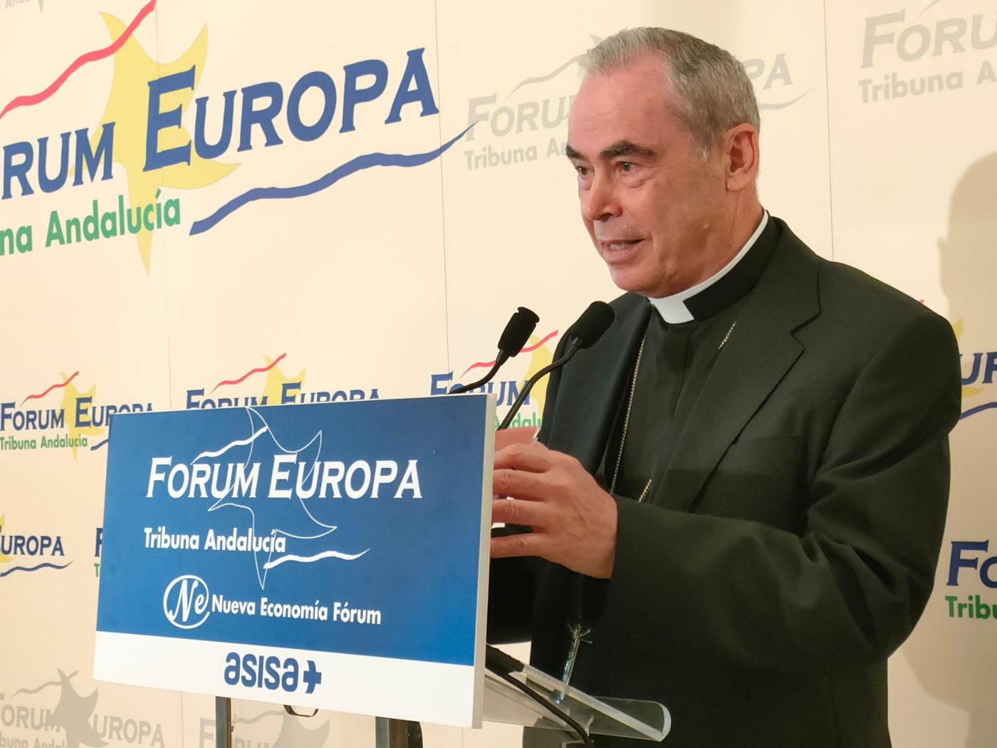 Mons. Catalá: «Estoy seguro de que las instituciones se van a volcar en las obras de la Catedral»