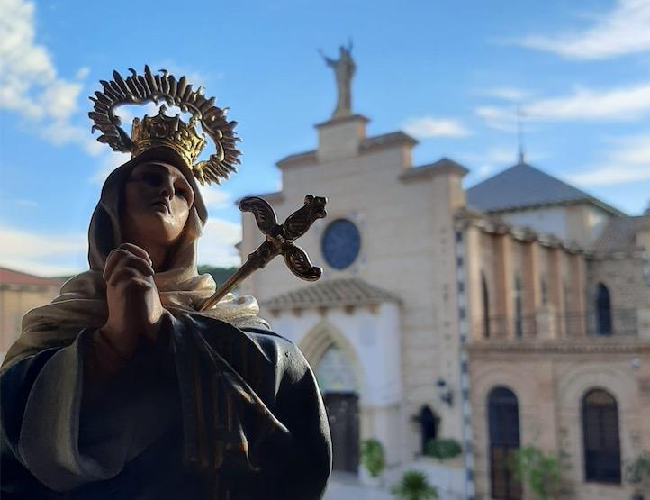 La imagen de la Virgen de los Dolores acompaña a Juan Carlos en el Seminario Diocesano