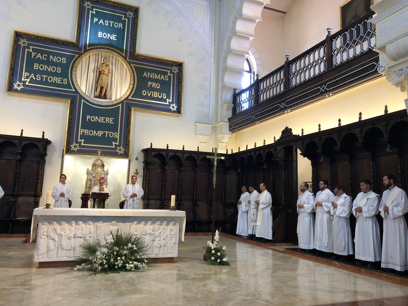 Última firma antes de la ordenación como presbíteros // J. HERNÁNDEZ