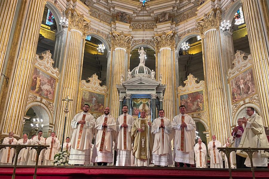 Málaga cuenta con cinco nuevos sacerdotes
