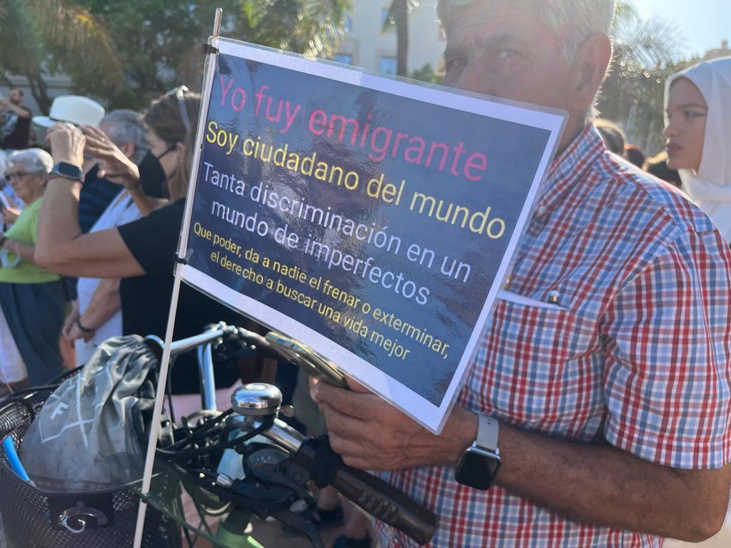 Cerca de 800 personas se manifiestan en Málaga por lo ocurrido en Melilla