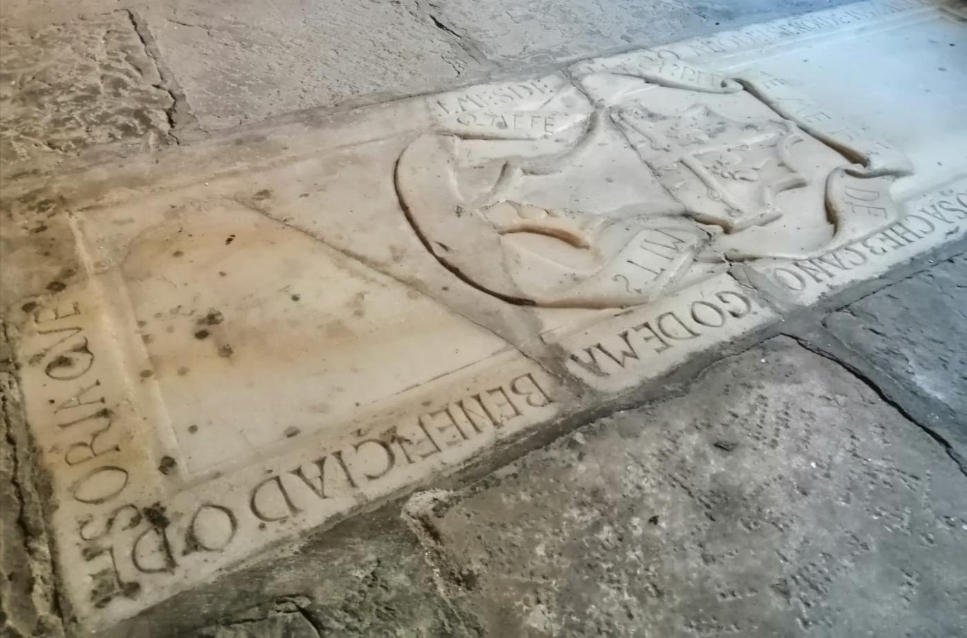 Sepultura del canónigo de la Catedral de Málaga D. Gonzalo Sánchez Cano fallecido en 1532