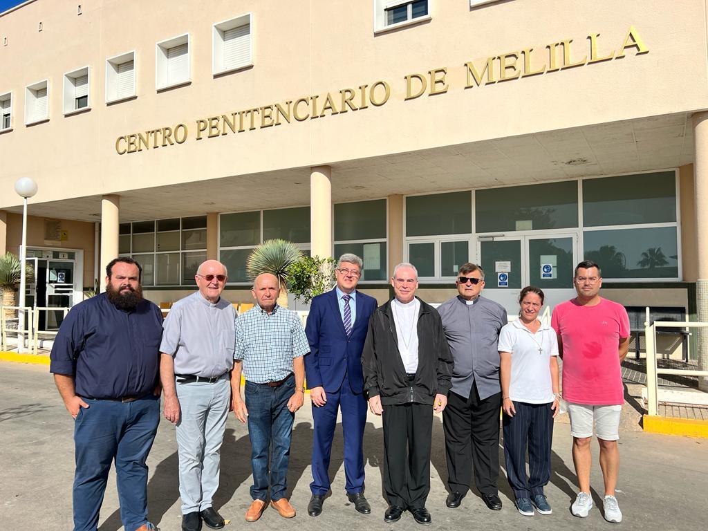 Visita del Obispo al Centro Penitenciario de Melilla