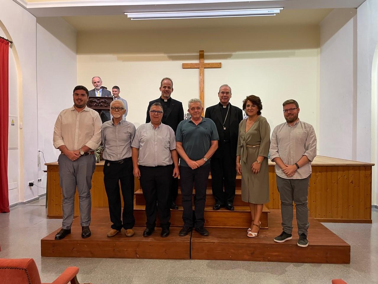 Bachilleres en Ciencias Religiosas y en Teología, tras la entrega de títulos // E. LLAMAS