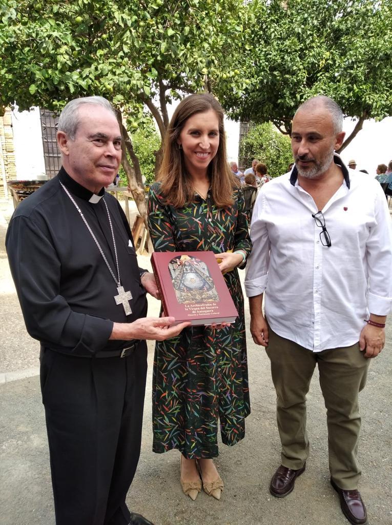 Visita Pastoral del Sr. Obispo, D. Jesús Catalá, a la parroquia de San Juan Bautista, en Antequera