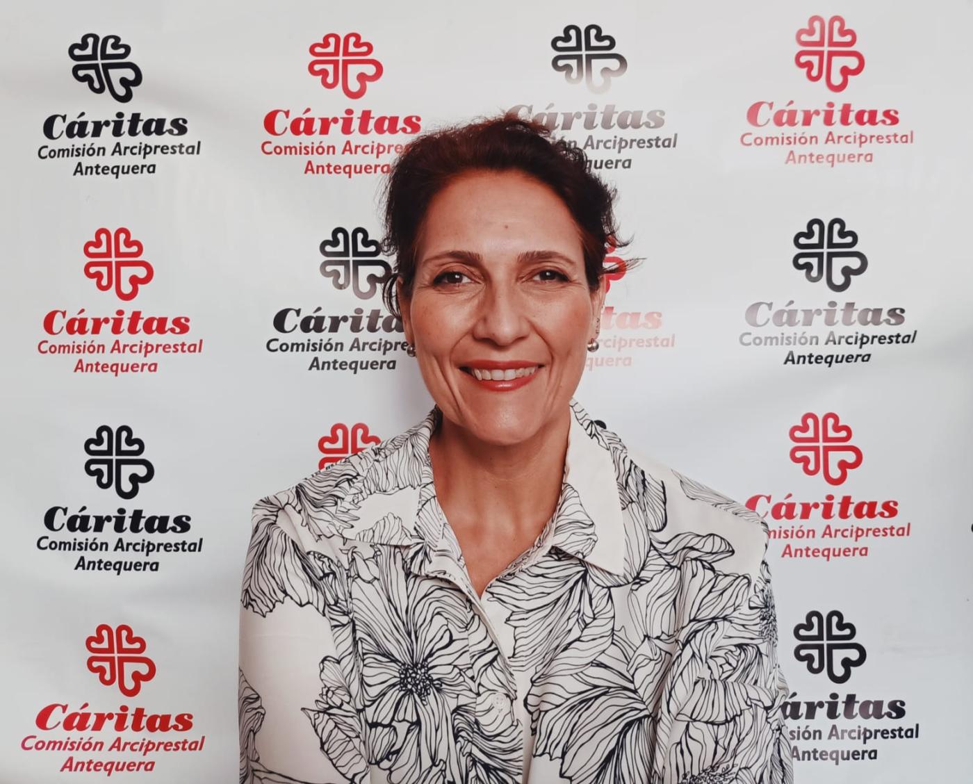 Yolanda González: «Cáritas Antequera realiza acciones conjuntas con las cofradías de pasión y gloria»