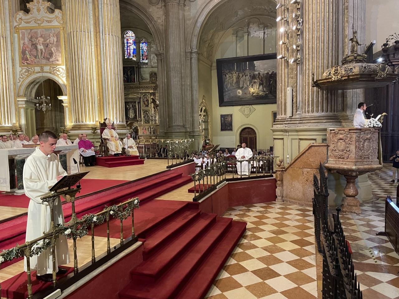 Ordenación de ocho diáconos en la Catedral de Málaga // E. LLAMAS