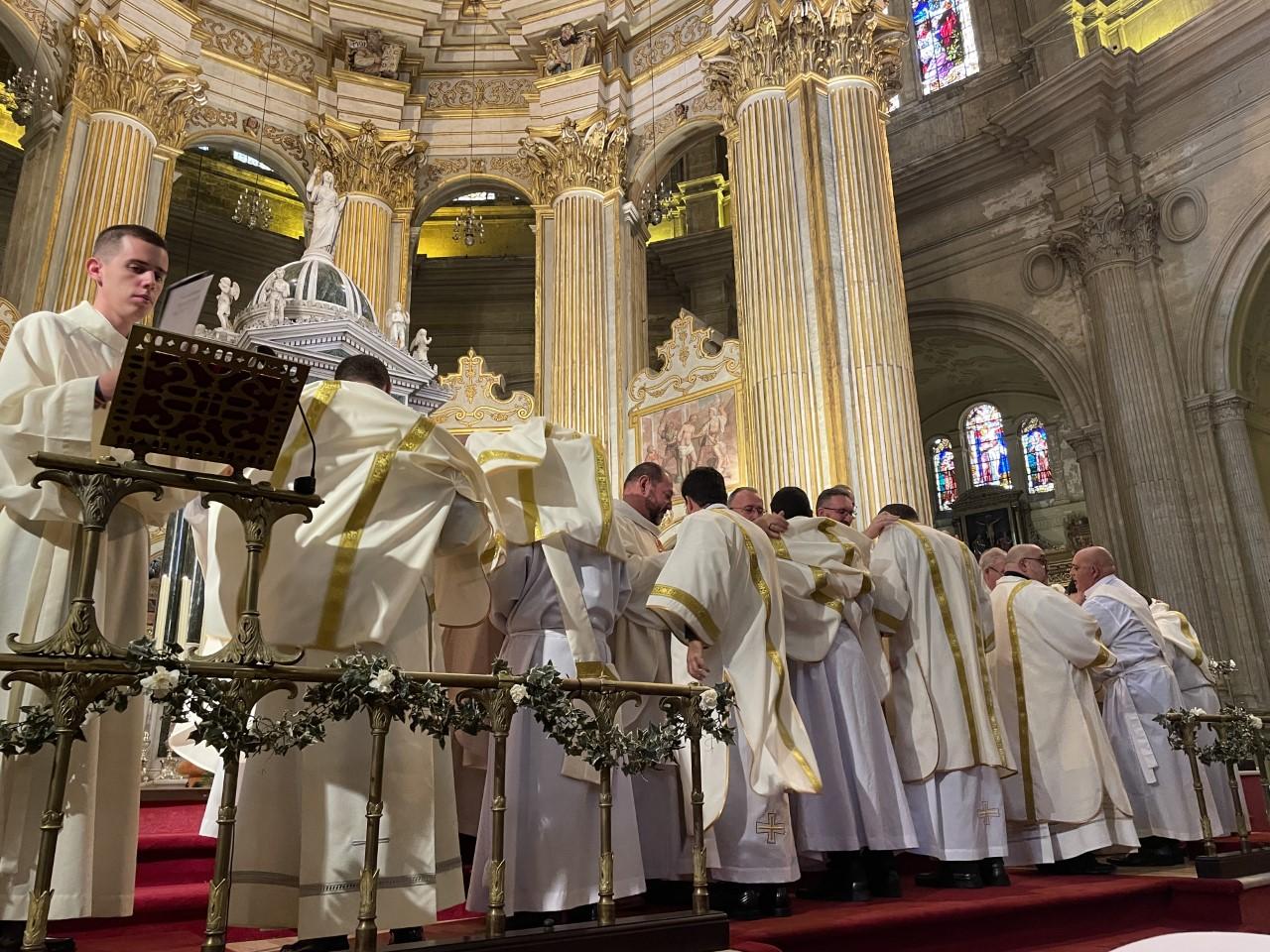 Ordenación de ocho diáconos en la Catedral de Málaga // E. LLAMAS