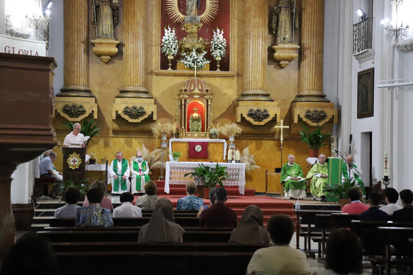 Visita Pastoral del Sr. Obispo a la parroquia de Santísima Trinidad, en Antequera // F. DEL PINO