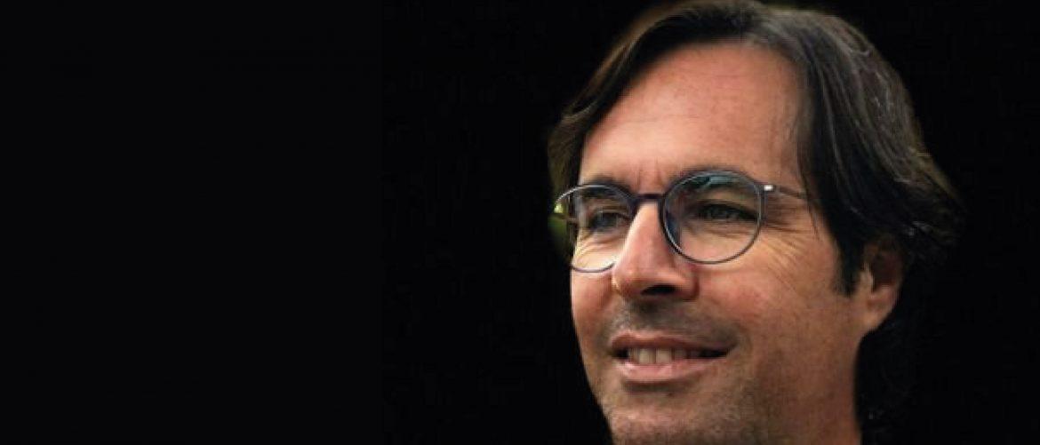 Primer Premio Nacional a Experiencias Educativas Inspiradoras para el Aprendizaje a un profesor de la Fundación Victoria