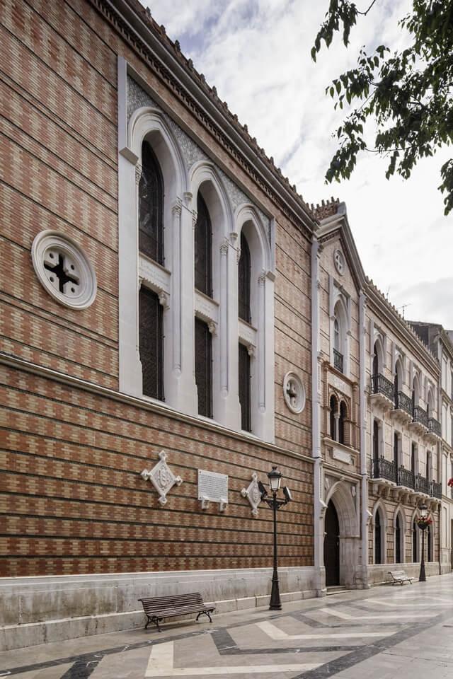 Exterior del Hospital Santo Tomás