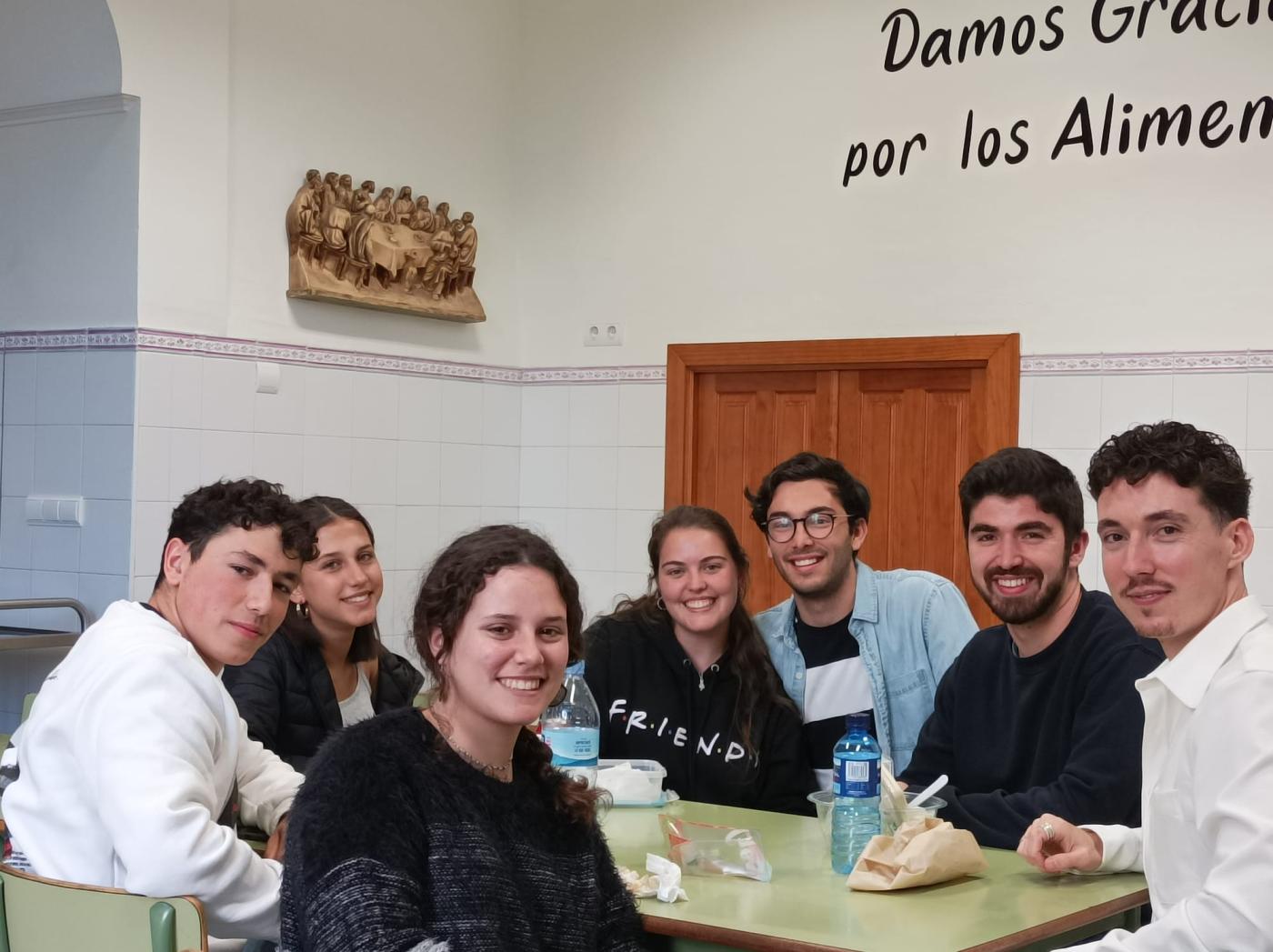 Los jóvenes subieron a la Montaña