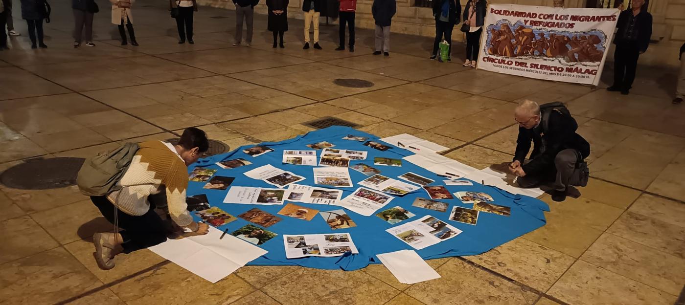 El Círculo del Silencio del mes de marzo, cerca de la mujer