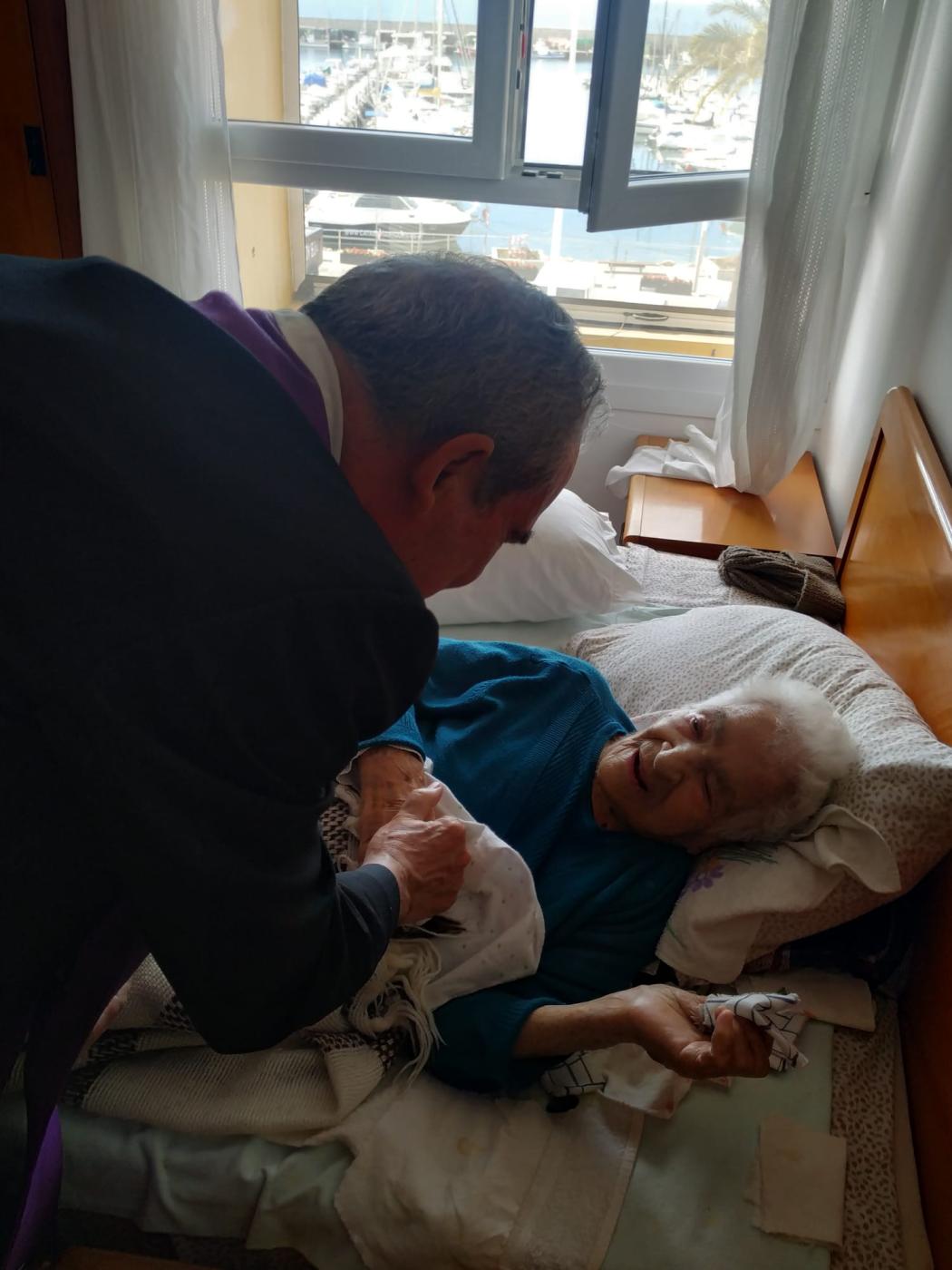 Visita Pastoral del Sr. Obispo, D. Jesús Catalá, a Caleta de Vélez