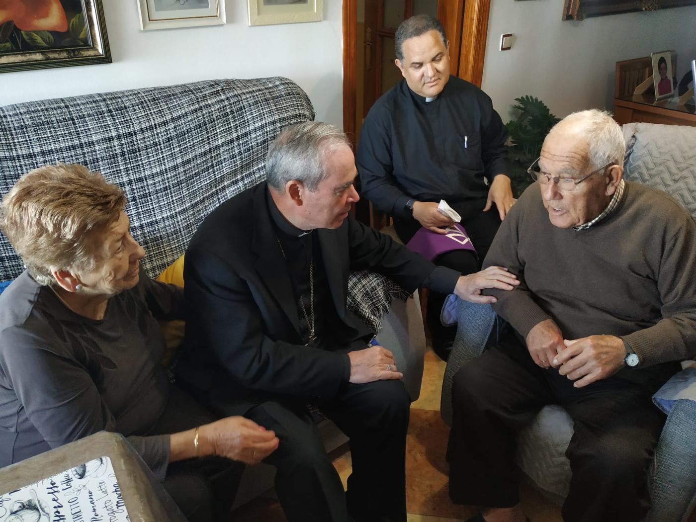 Visita Pastoral del Sr. Obispo, D. Jesús Catalá, a Caleta de Vélez