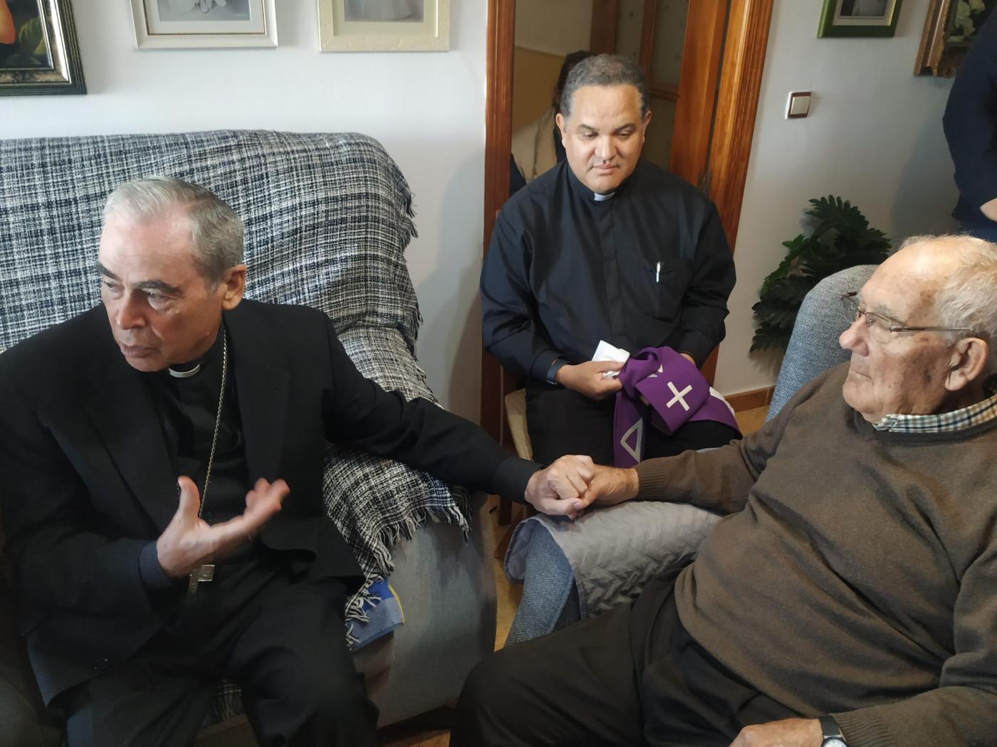 Visita Pastoral del Sr. Obispo, D. Jesús Catalá, a Caleta de Vélez