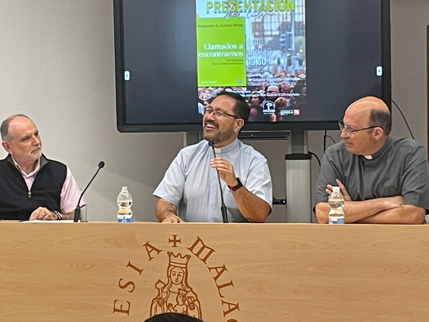 Francisco Castro ha presentado "Llamados a encontrarnos. Ser humanos en un tiempo inhumano"