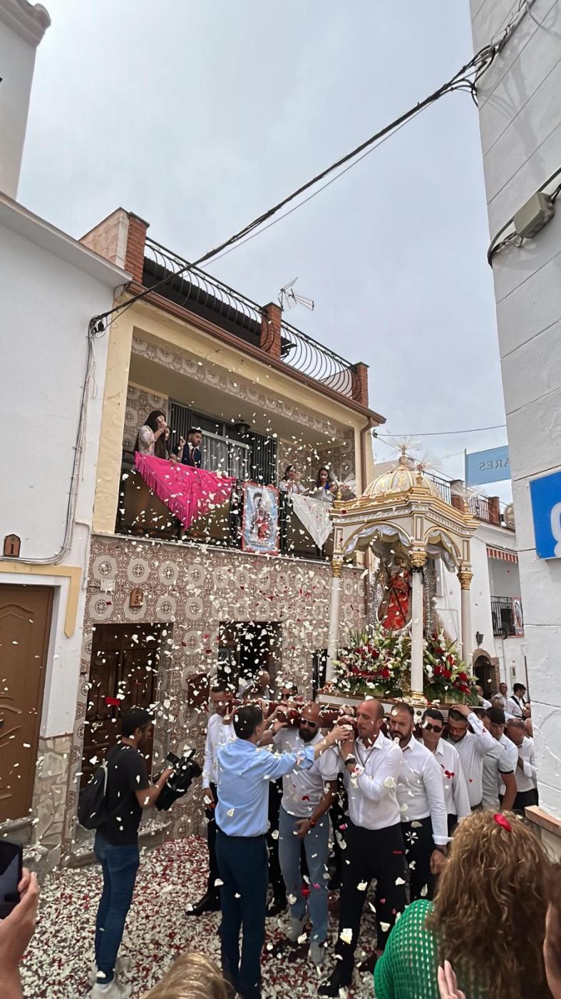 Canillas de Aceituno nombra alcaldesa perpetua a la Virgen de la Cabeza