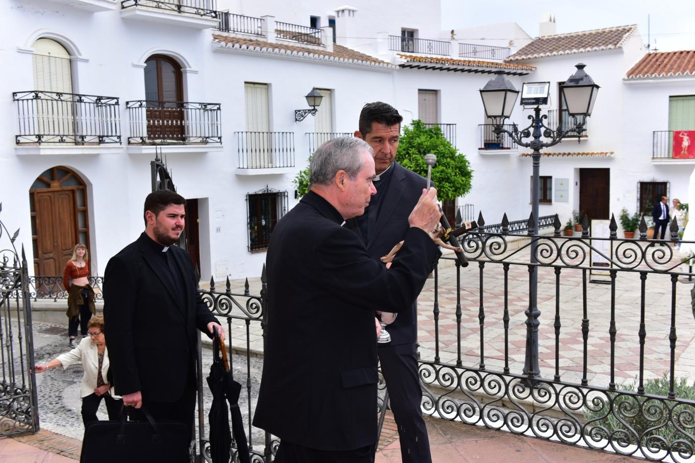 «La Visita de D. Jesús fortalece a la comunidad de Frigiliana para seguir trabajando por el Evangelio»
