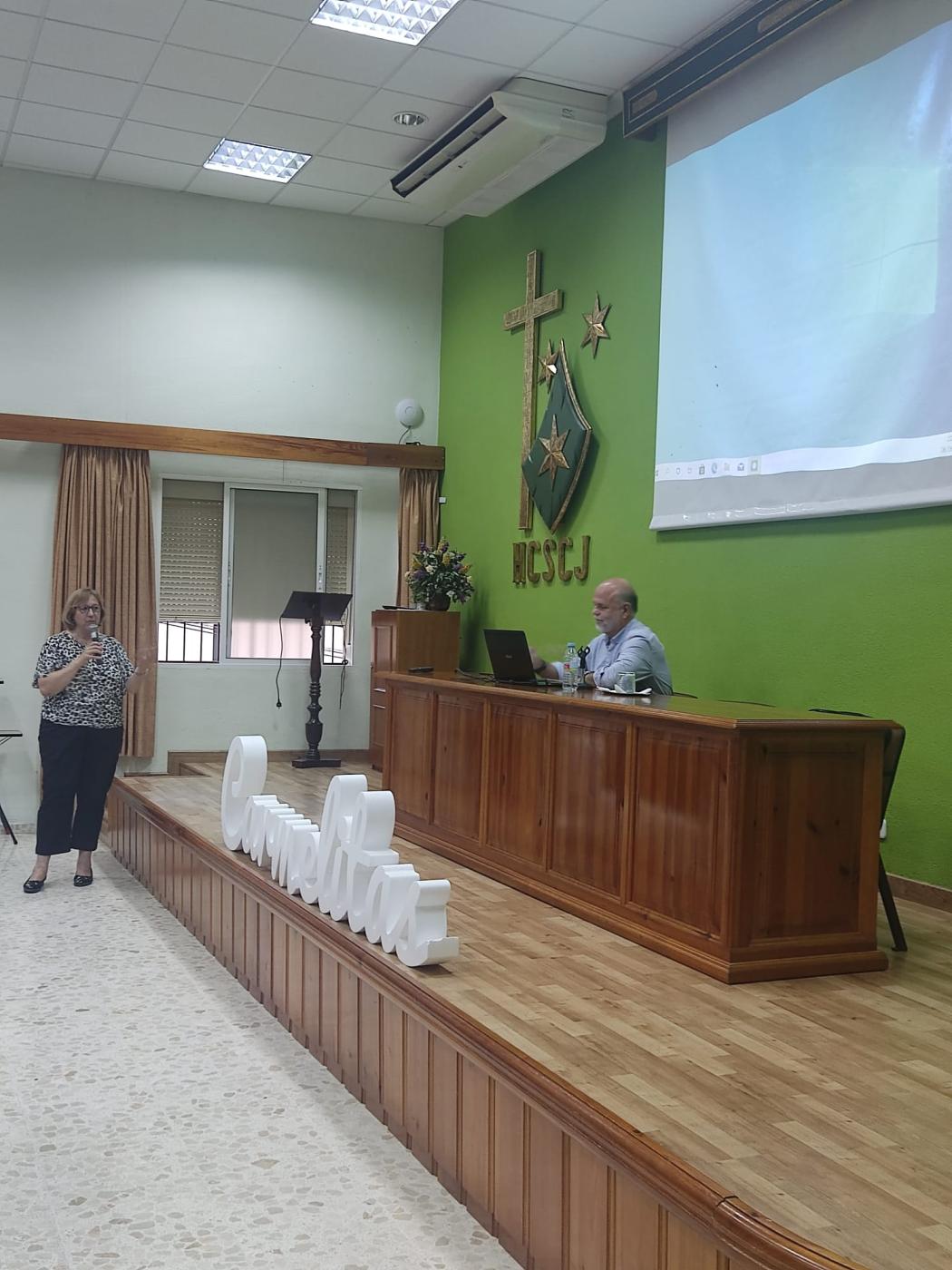 Conferencia de Salvador Jiménez dentro de los actos del Centenario de las Carmelitas del Sagrado Corazón de Jesús