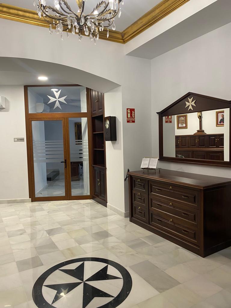 El obispo de Málaga inaugura la remodelación de la parroquia de San Juan, en Málaga