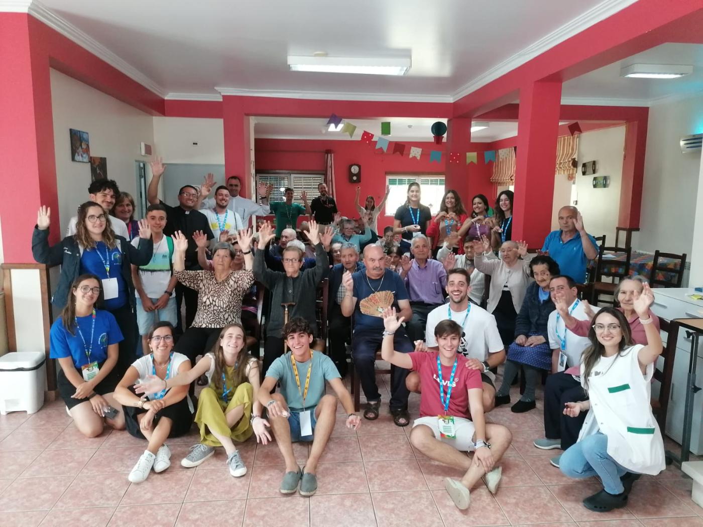 Jóvenes malagueños en la acogida en la JMJ de Lisboa